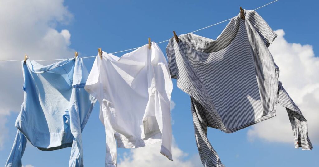 linge qui sèche dehors